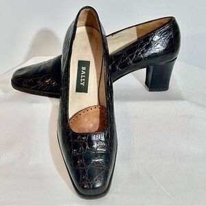 Bally Brown Block Heel Shoes with Glossy Finish
